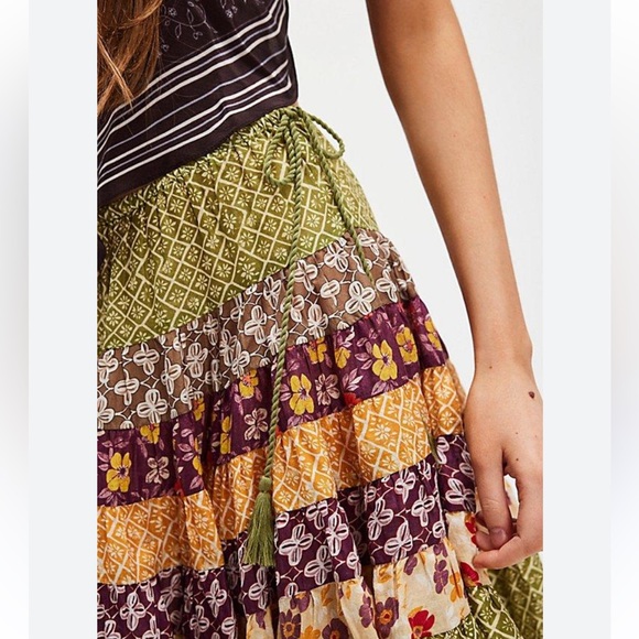 Free People Many Layers Printed Skirt NWT - Picture 2 of 5